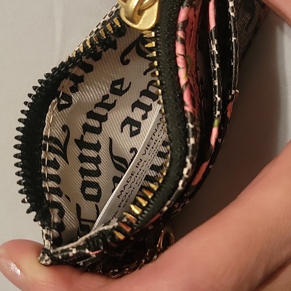 Juicy Couture mini wallet like new - Picture 6 of 8